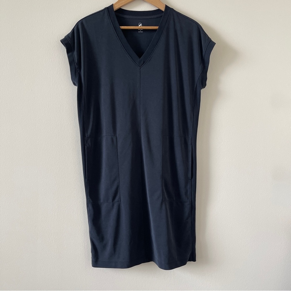 LOU & GREY Sandwashed Modal V-neck Pocket Dress